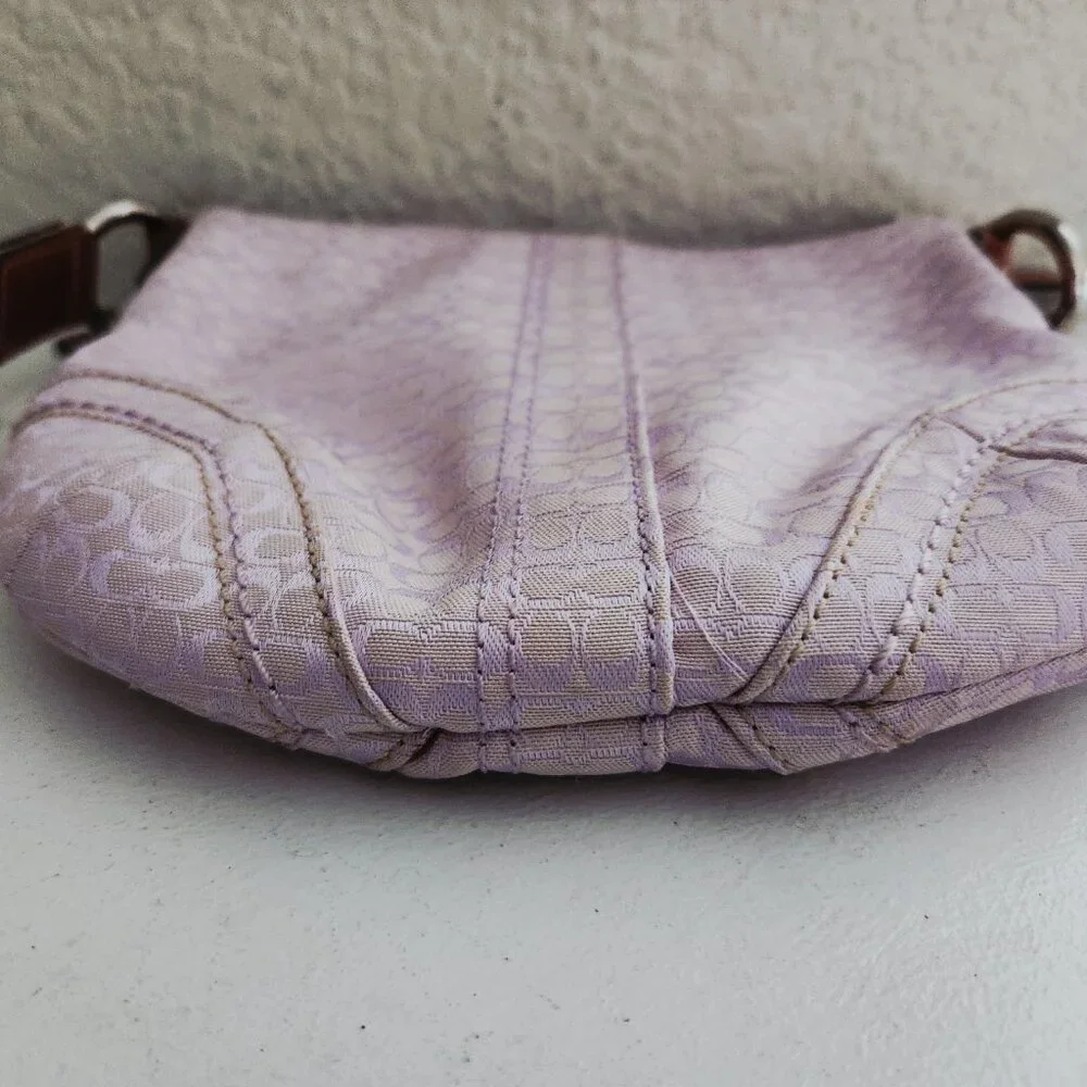 Like New Coach Soho Lavendar Signature C's Crossbody Bag